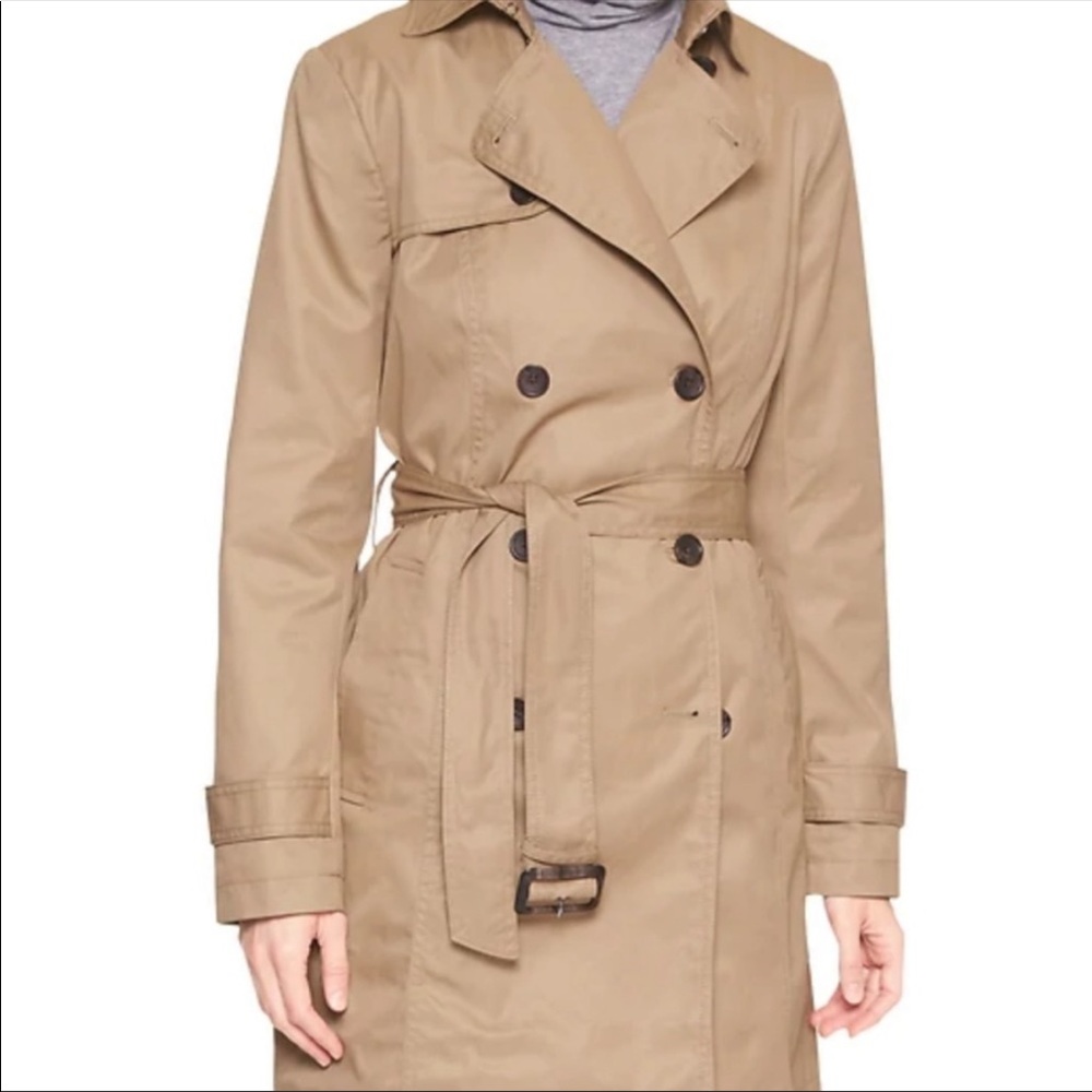 Banana Republic Factory Trench Coat, size Medium